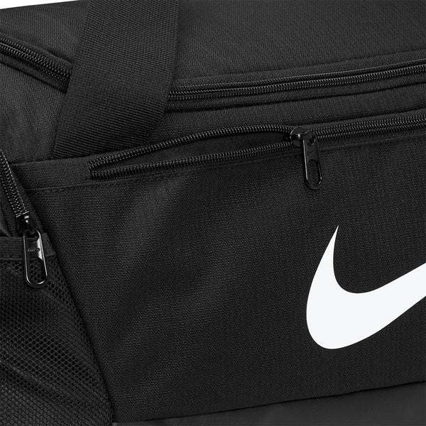 NIKE | BRASILIA 9.5 SMALL 41 LITRE TRAINING DUFFEL BAG. BLACK/BLACK/WHITE AVAILABLE ONLINE AND IN STORE AT MOMENTUM SKATESHOP IN COTTESLOE, WESTERN AUSTRALIA.