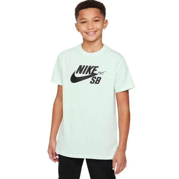 NIKE SB | YOUTH LOGO LOOSE FIT SHORT SLEEVE TEE. BARELY GREEN AVAILABLE ONLINE AND IN STORE AT MOMENTUM SKATESHOP IN COTTESLOE, WESTERN AUSTRALIA. SHOP ONLINE NOW: www.momentumskate.com.au